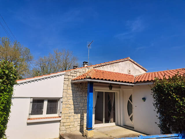 VILLA PLAIN PIED CENTRE VILLE 118M2 AVEC PISCINE — photo du bien