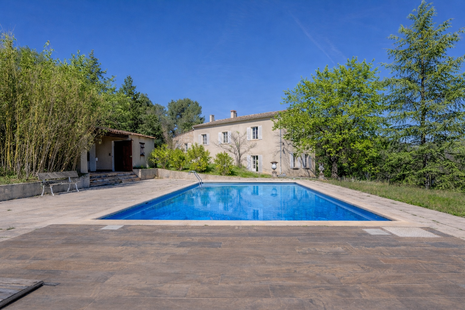 Propri&eacute;t&eacute;  T7 à vendre Ansouis 84240