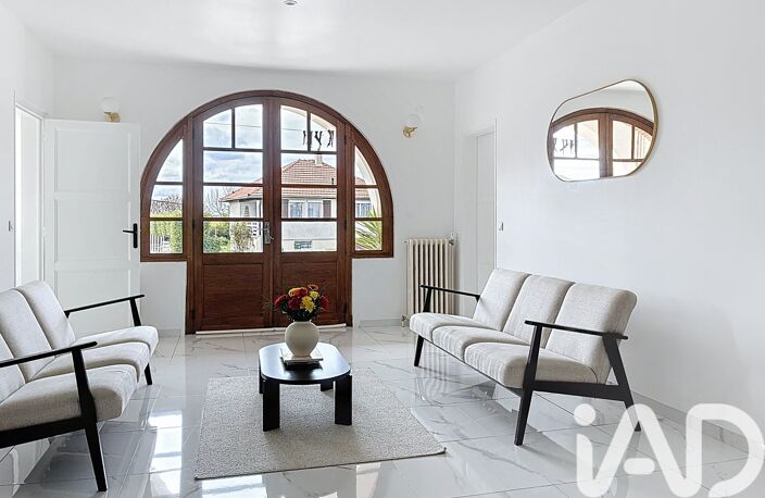Vente Maison traditionnelle 8 pièces — photo 2