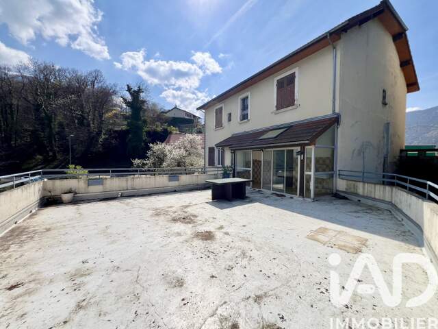 Vente Maison/villa 8 pièces — photo du bien