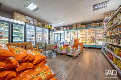 Commerce  230000 €