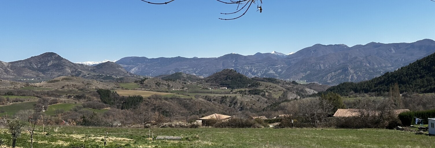 Terrain  1226 m² à vendre à Barcillonnette (05110)