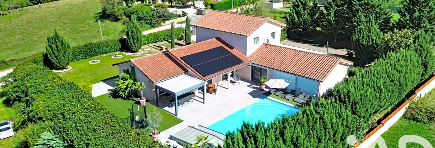 Maison 8 Pièces 236 m² à vendre à Balbigny (42510)