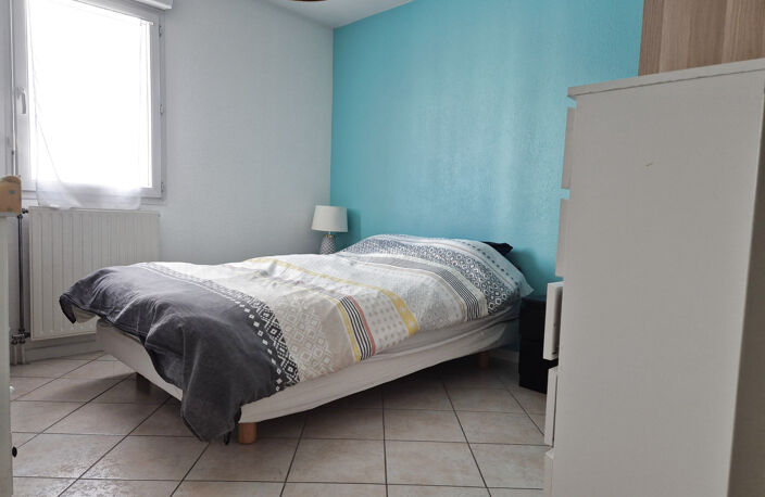 APPARTEMENT TYPE 3 -70 M2 - TERRASSE - 13010 MARSEILLE — photo 4