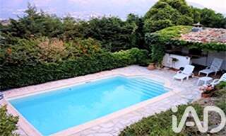 Maison 8 Pièces 243 m² à vendre à Nice (06200)