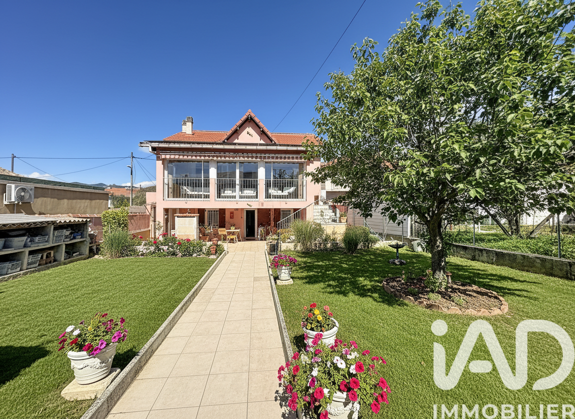 Plan-De-Cuques - 105m² - 5p. - 4ch.