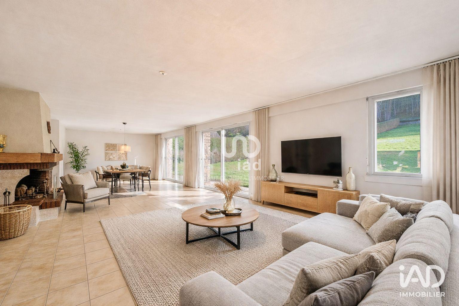 Mezieres-sur-Seine - 152m² - 7p. - 4ch.