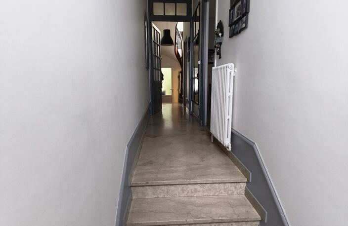 Vente Maison/villa 5 pièces — photo 2