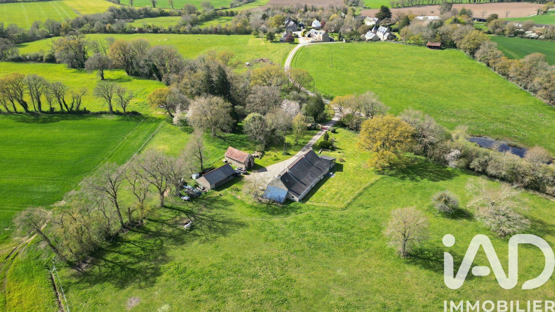 Theix-Noyalo - 188m² - 5p. - 4ch.