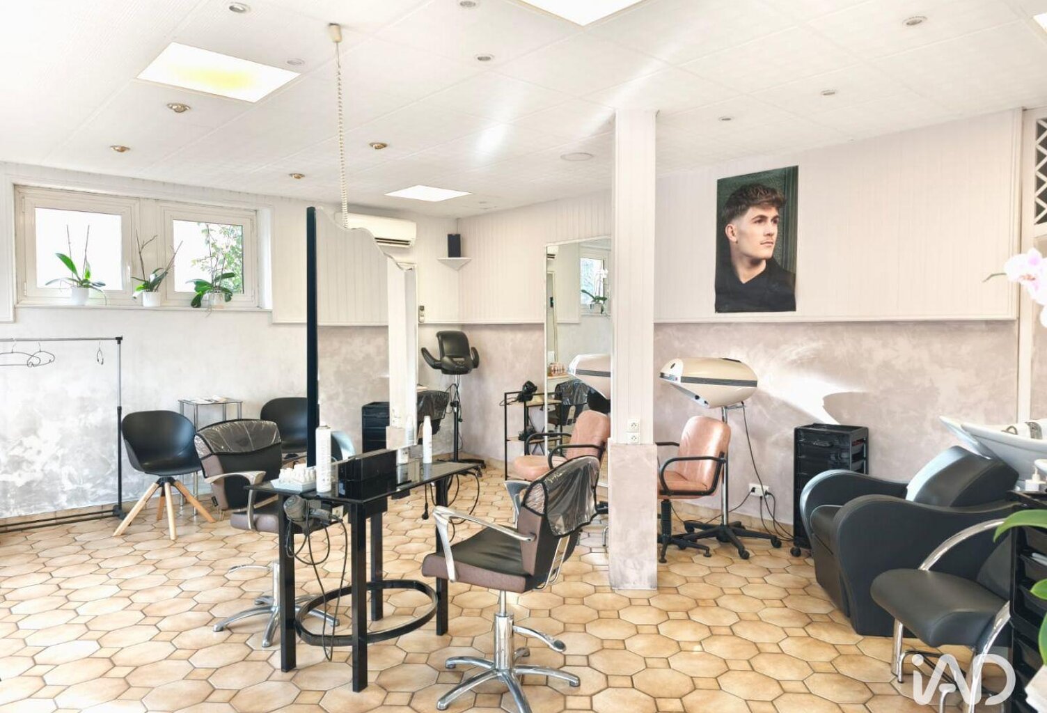 Vente Local d'activités 55 m&sup2; — photo 1