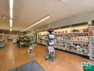Vente Boutique/Local commercial 340 m&sup2; — photo 3
