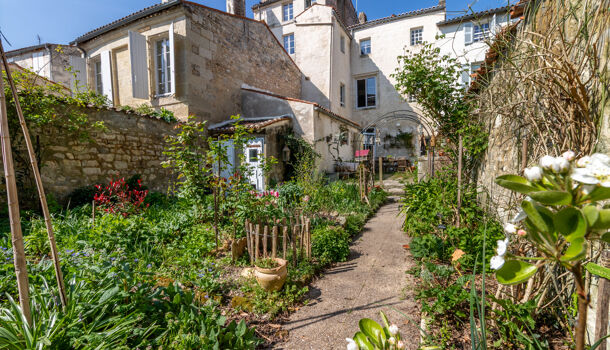 Villa / Maison 6 pièces  à vendre Saintes 17100