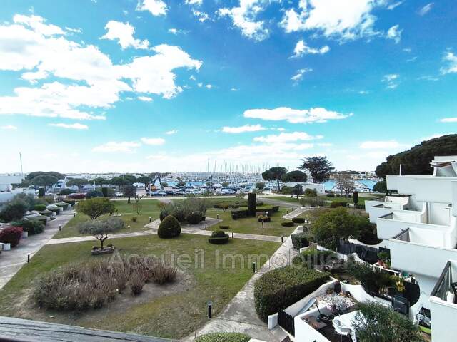 P2 traversant avec vue sur le port et les espaces verts au cal — photo du bien
