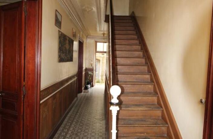 VIREUX Maison de maître à rénover, bien à fort potentiel ! — photo 3
