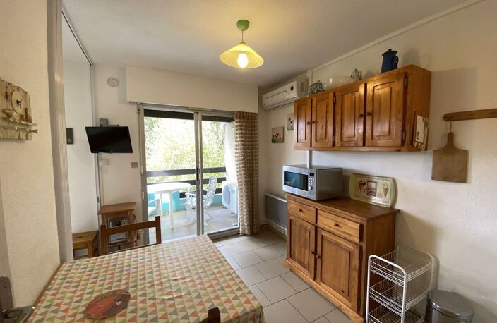 Barbotan-les-Thermes  T1 bis meublé 21m²  Balcon, Parking — photo 3