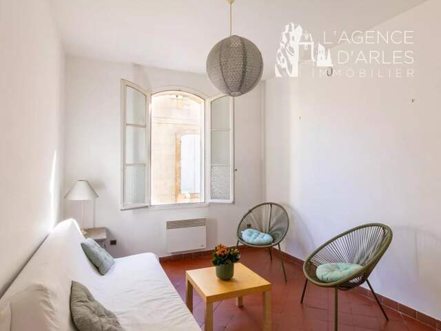 Arles centre historique, proche place du Forum – Appartement de caractère 44 m² — photo du bien