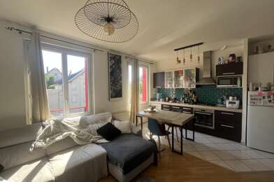 Appartement 3 pièces 566 €