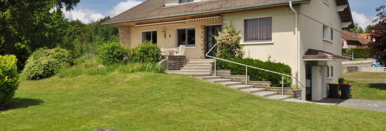 Immeuble   m² à vendre à Oyonnax (01100)