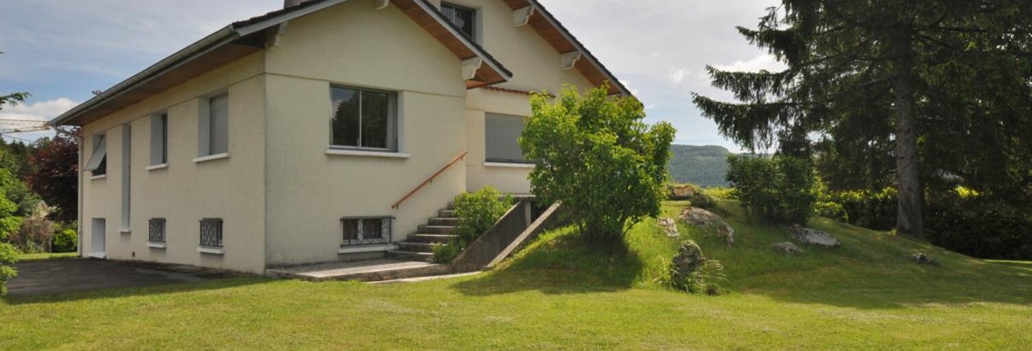Immeuble   m² à vendre à Oyonnax (01100)