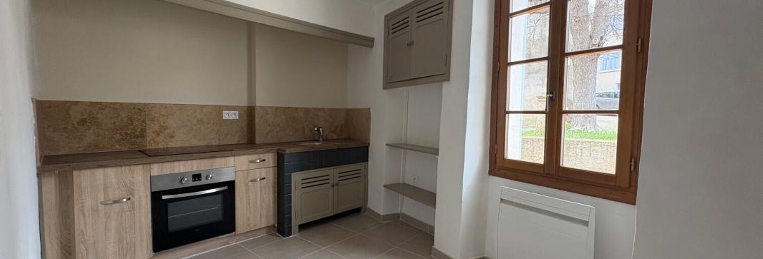 Appartement 1 Pièce 60 m² à louer à Allemagne-en-Provence (04500)