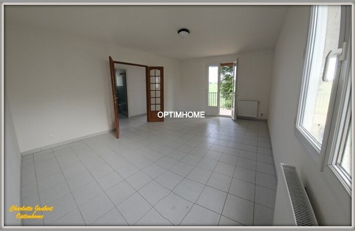Maison à vendre 3 pièces Proche de MONTMOREAU SAINT CYBARD (16) — photo 5