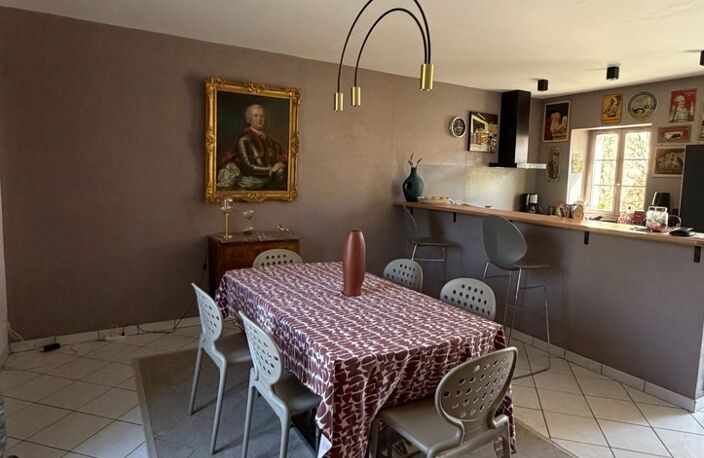Charras. Maison en pierre de 198 m² avec gîte de 70 m² à terminer — photo 4