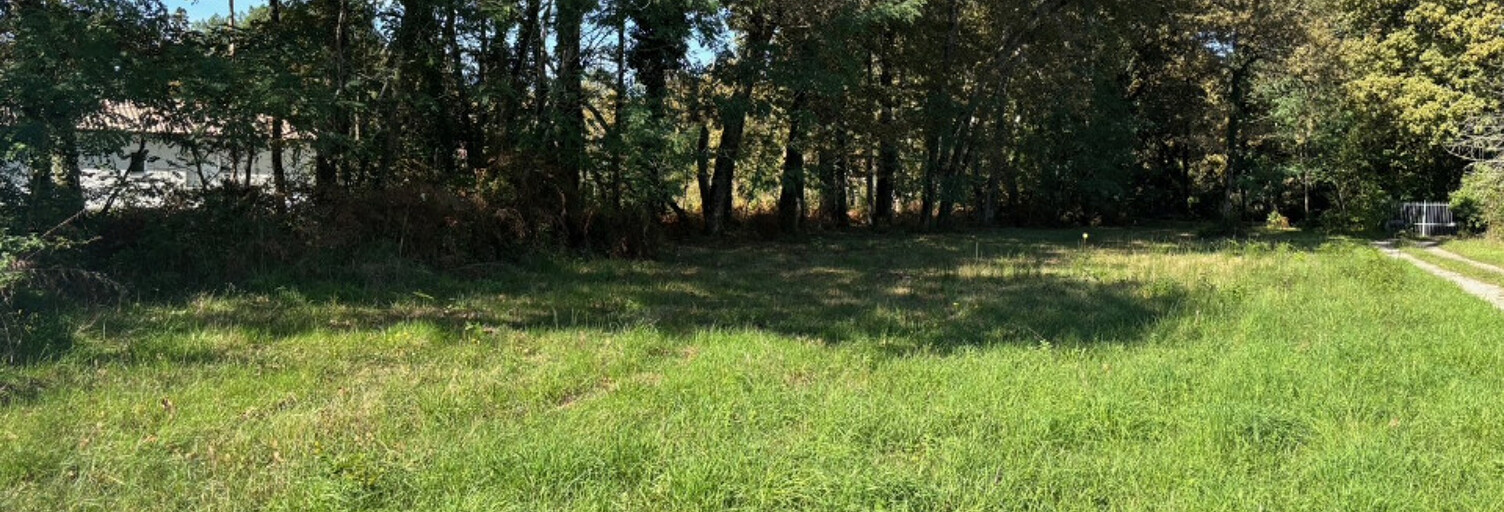 Terrain  880 m² à vendre à Saint-Sauveur (33250)