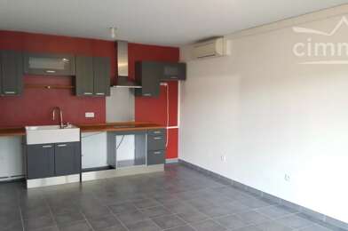 Appartement 3 pièces 990 €