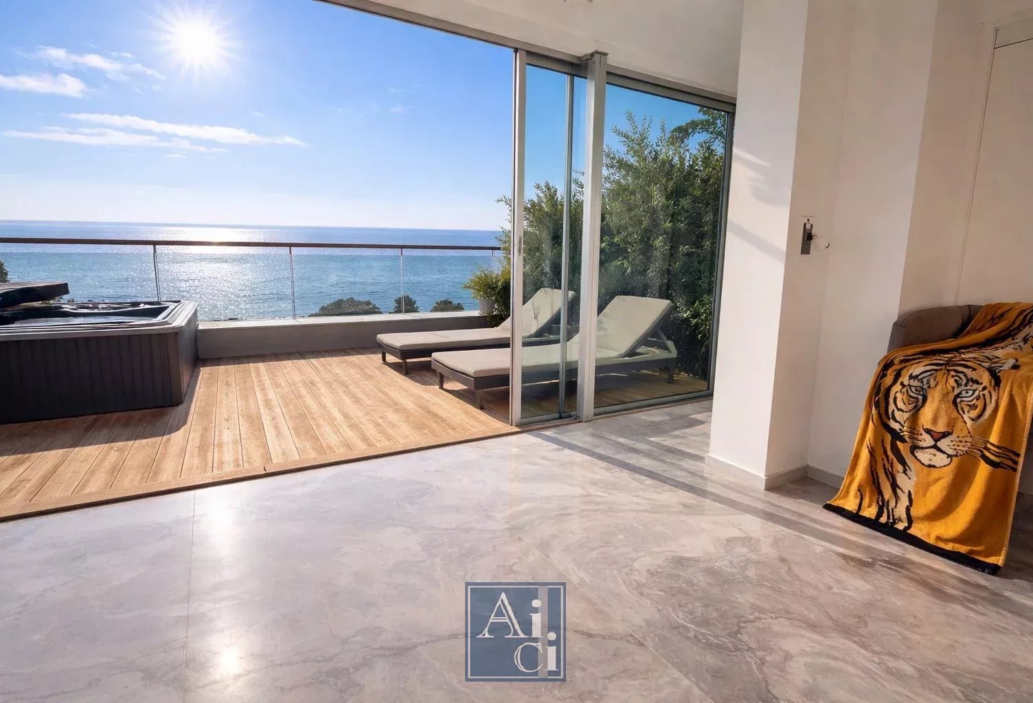Cannes - La Californie - Duplex d’exception – Vue mer panoramiqu — photo 1