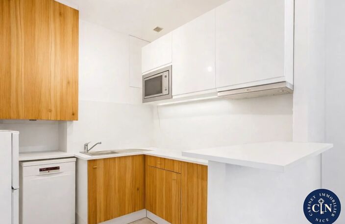 APPARTEMENT 2 PIÈCES – RÉNOVÉ – COUP DE CŒUR – LE PORT — photo 3
