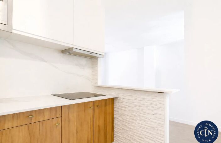 APPARTEMENT 2 PIÈCES – RÉNOVÉ – COUP DE CŒUR – LE PORT — photo 4