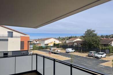 Appartement 3 pièces 734 €