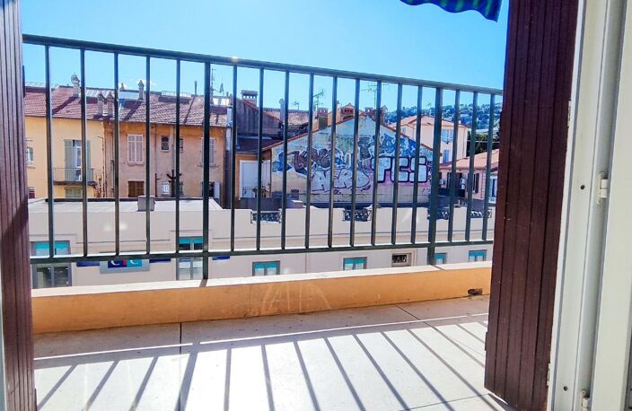 Appartement 2 pièces - Golf Juan - proche de la mer — photo 3