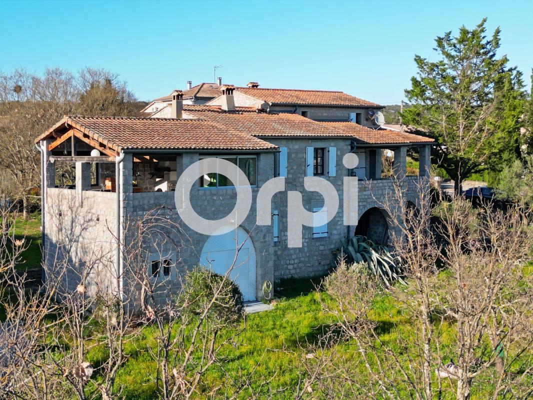 Villa / Maison  T6 à vendre Banne 07460