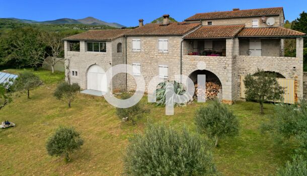 Villa / Maison 6 pièces  à vendre Banne 07460