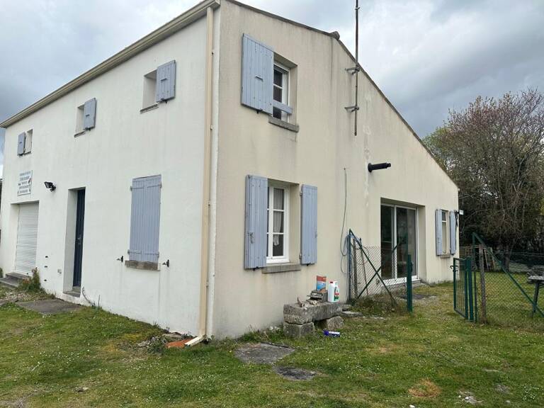 Maison À Vendre au cœur du village de Courcoury — photo 1