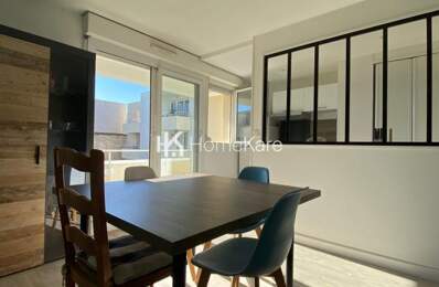 A VENDRE T2 CHARTRONS AVEC BALCON ET STATIONNEMENT — photo du bien