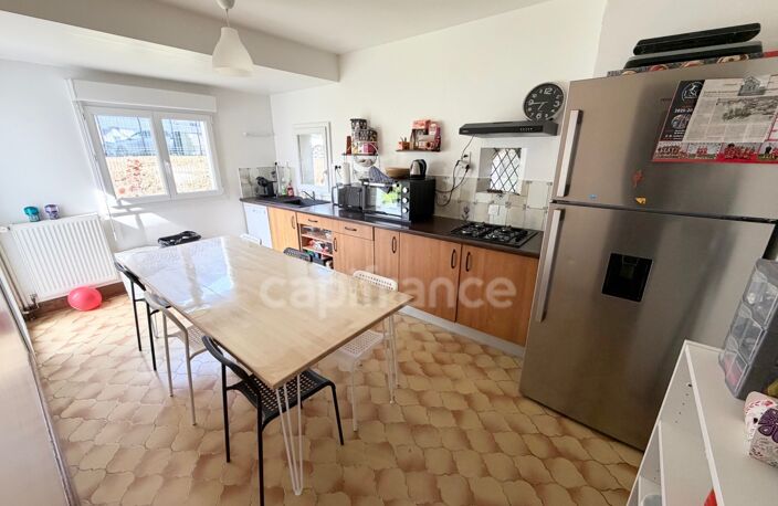 EXCLUSIVITÉ - Maison de ville à vendre 6 pièces à Chateauneuf-du-faou (29) DPE D — photo 4