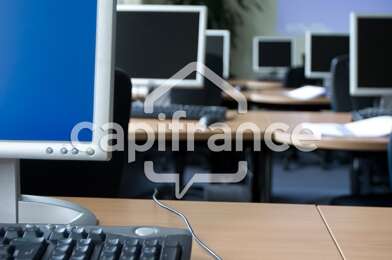 Bureau 1 pièces 833 €