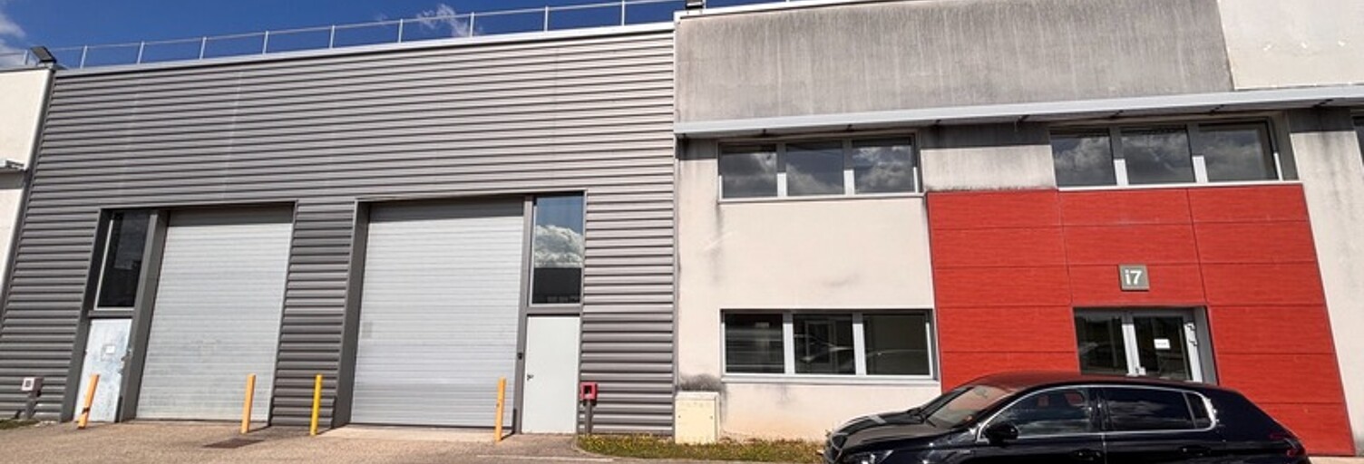 Local industriel 1 Pièce 493 m² à louer à Saint-Priest (69800)