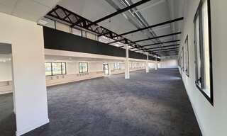 Bureau 1 Pièce 509 m² à louer à Vénissieux (69200)