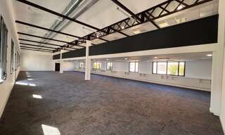 Bureau 1 Pièce 659 m² à louer à Vénissieux (69200)