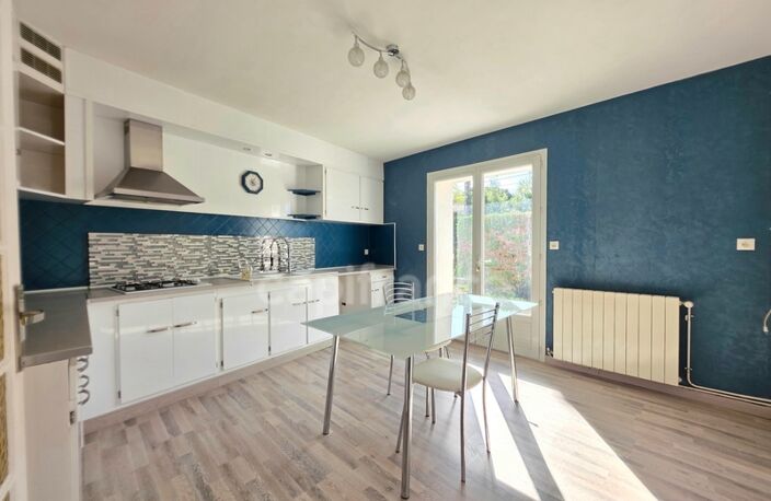 Maison Familiale 4 chambres - 187m² à Villegouge, avec studio et garage - Grand Jardin — photo 2