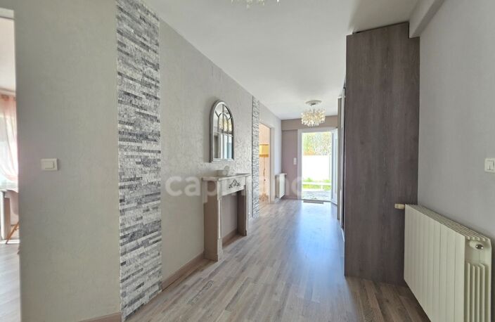Maison Familiale 4 chambres - 187m² à Villegouge, avec studio et garage - Grand Jardin — photo 3