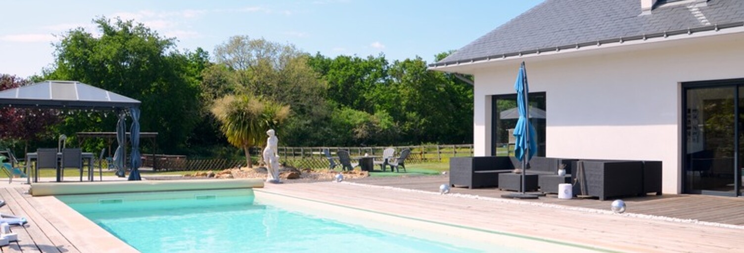 Maison 7 Pièces 196 m² à vendre à Saint-Martin-du-Fouilloux (49170)