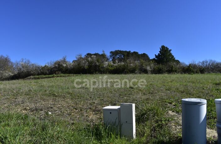 Terrain 750 m² à CURSAN (CREON) — photo 3