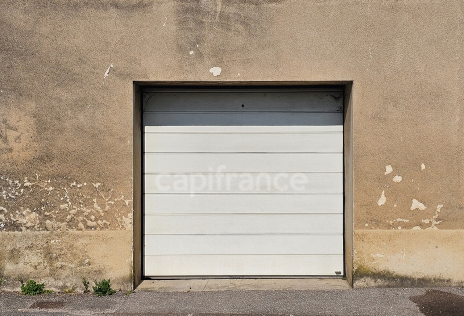 Grand garage fermé - à vendre - Mouchard (39330) — photo 1