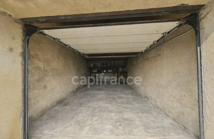 Grand garage fermé - à vendre - Mouchard (39330) — photo 2
