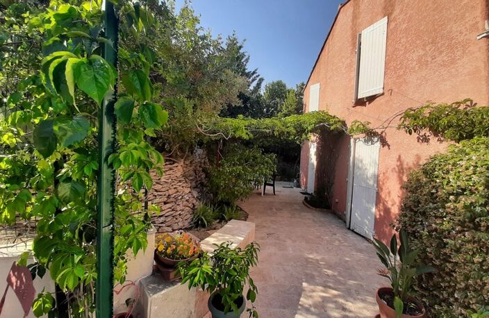 Maison avec Piscine et vue dégagée + appartement 42m² — photo 2
