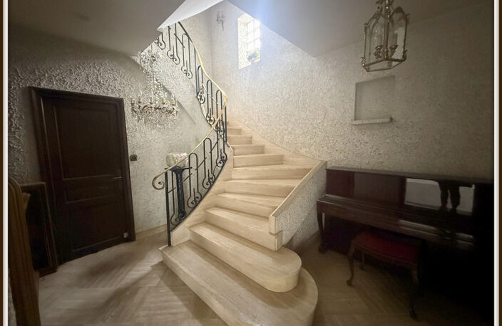 Ensemble immmobilier maison de ville et maison à rénover — photo 2